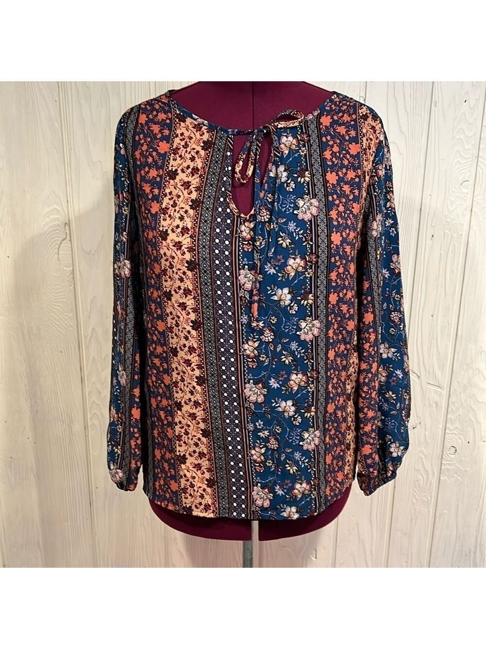 SUPPLY & DEMAND Puffy Long Sleeve elastic Cuff Floral Blouse Size Large